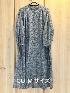 GU 花柄ワンピース　Mサイズ