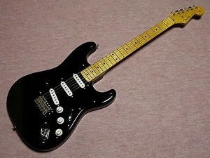 Fender Japan フェンダー ジャパン / ストラト 黒 デヴィット・ギルモア 風！！！