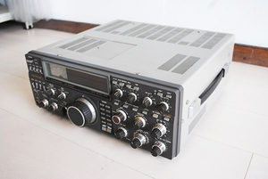 [ amateur radio equipment ] KENWOOD Kenwood HF TRANSCEVER TS-930S HF obi transceiver fixation electrification only verification 