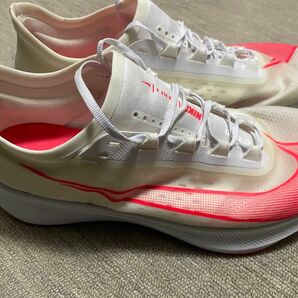 NIKE Zoom FLY 3