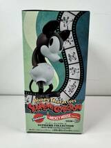 ♪【未開封】Disney ディズニーキャラクターズ SUPREME COLLECTION MICKEY MOUSE from Plane Crazy 1928 ① ミッキー フィギュア ＠60(5)_画像2