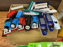 【HR-6796】プラレール 鉄道模型 線路 レール 車両 SL トーマス 新幹線 電車他 大量まとめ セット 現状品 東京引取可【千円市場】_画像2