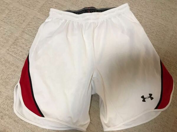 UNDER ARMOUR トレーニングパンツ