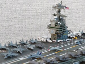 1/700 ジェラルド・Ｒ・フォード級空母・CVN-78 USS　　 ジェラルド・Ｒ・フォード　最新空母 2023年運用状態仕様　完成品 アメリカ海軍