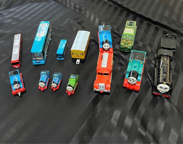 トーマス　トミー　トミカ　ミニカー　車　チョロQ レア　非売品　スポーツカー プラレール きかんしゃトーマス バンダイ 鉄道模型