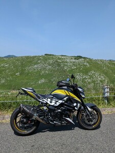 GSX-S750