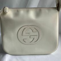 ▽【500円スタート】グッチ GUCCI ショルダーバッグ ワンショルダーバッグ エナメル ホワイト 内張劣化あり_画像2