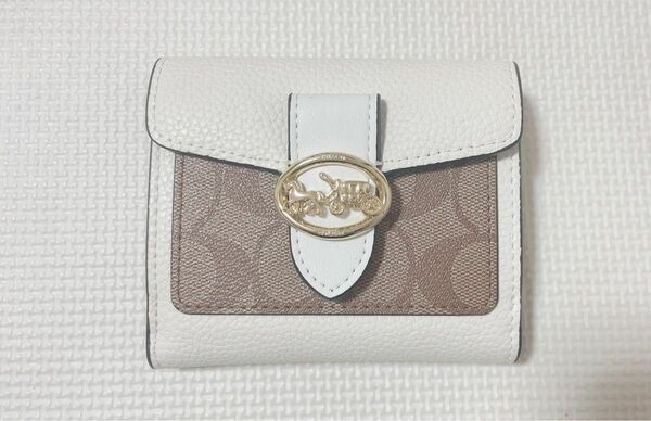 COACH コーチ　折り財布　ホワイトシグネチャー　馬車　チャーム　新品　アウトレット