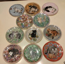 「1円出品」英国 エインズレイ レズリーアンアイボリー 飾り皿 カレンダー プレート Meet my kittens 猫 11枚set 絵皿 コレクション 食器_画像1