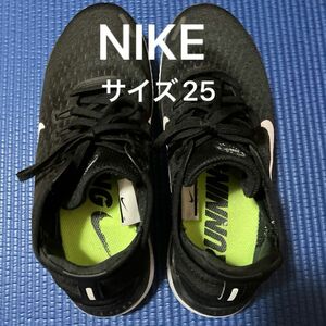 NIKE スニーカー ブラック ランニング　　　　　　シューズ 25cm