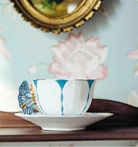 Aynsley エインズレイ　イギリス　洋食器　茶器　蝴蝶柄　蝶々　カップ＆ソーサー　2点セット　お祝い　プレゼント　ブルー