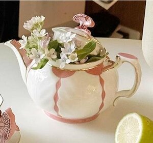 Aynsley エインズレイ　イギリス　洋食器　茶器　蝴蝶柄　蝶々　ティーポット　お祝い　プレゼント　ピンク　bc347