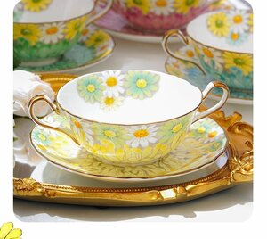 Aynsley エインズレイ　イギリス　洋食器　茶器　花柄　カップ＆ソーサー　セット　お祝い　プレゼント　イエロー