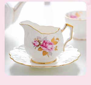 Aynsley エインズレイ　イギリス　洋食器　茶器　ミルクポット　薔薇柄　薔薇　　お祝い　プレゼント　