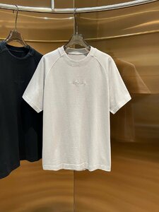 送料無料　STONE ISLAND　メンズ　Tシャツ　半袖　文字ロゴ　丸首　S-XL　サイズ選択可能　ホワイト　3933