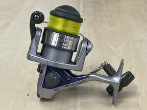 【s3166】SHIMANO シマノ　HPLIDAY SPIN 2000 ホリディスピン2000 リール　糸付き　中古現状品