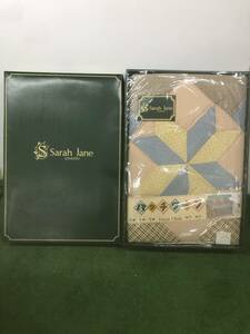 【s2946】［未使用品］Sarah Jane LONDON 手作りパッチワークマルチカバー 200×200