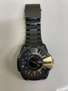 [s3182][ secondhand goods ]DIESEL diesel men's wristwatch analogue quartz MASTER CHIEFma starch -fDZ-1209 * immovable goods! battery exchange necessary 