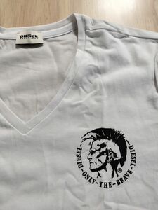 DIESEL ディーゼル　VネックTシャツ　半袖　白　Sサイズ(日本人サイズ感M)