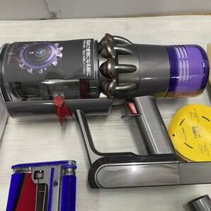 ★美品★dyson v11 fluffy origin ダイソン コードレスクリーナー スタンド付き【中古/現状品】の画像2