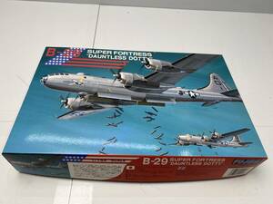 * not yet constructed *B-29 super four to less do-nto less doti plastic model 1/144 scale [ used / present condition goods ]