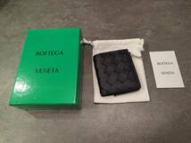 2024春夏新作ボッテガヴェネタ／BOTTEGA VENETA 二つ折りファスナーウォレット” L字ファスナ 二つ折り財布(ブラック×シルバー) _画像1