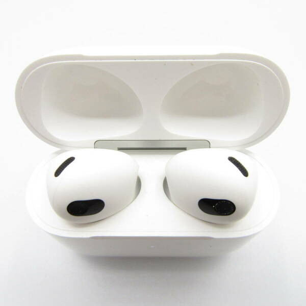 T1154☆Apple AirPods エアポッズ 第3世代 MagSafe充電ケース A2566・ イヤホン A2565 A2564 ワイヤレス 動作確認後初期化済み 中古品