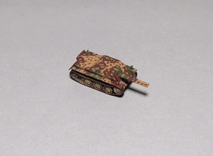 1/144 WWII German E-5 Tank Destroyer camouflage painted