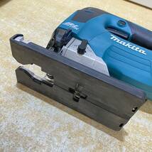 A♪ 美品 makita マキタ 充電式ジグソー JV182DZK 本体/バッテリー1個/ケース/未使用替刃 セット 電動工具 DIY 動作確認済み_画像4