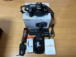 Canon キヤノン EOS 5D mark II ボディ 奇跡の4,000ショット！オプション多数　フルサイズ　Wi-Fi SD 付き