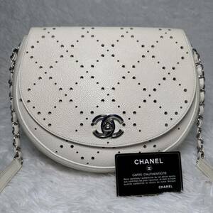 未使用　CHANEL シャネル キャビアスキン　パンチング　チェーン ショルダーバッグ ホワイト　クロスボディ シール・カード有　24番台