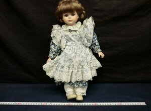 L6913 メーカー不明 ライトブラウン 女の子 ドール 陶器人形 ビスクドール