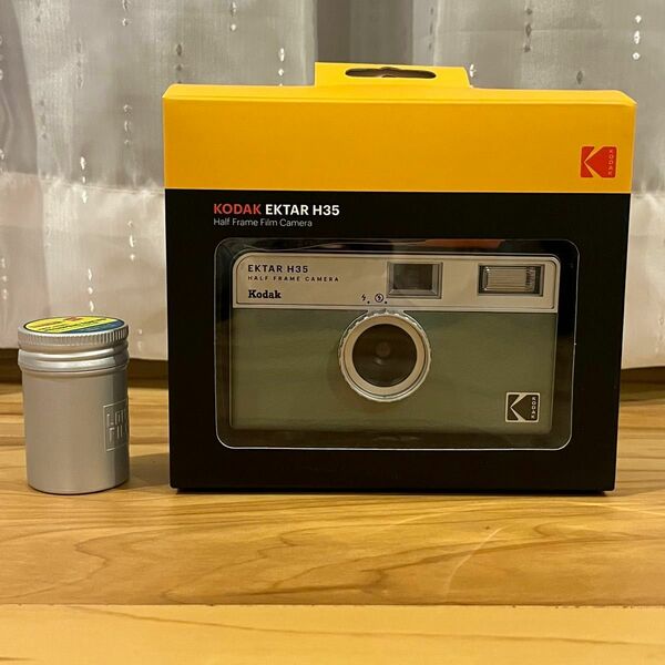 極美品 kodak EKTAR H35 フィルムカメラ セージ ハーフフレーム フィルム缶 セット