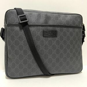 【0775】極美品 GUCCI グッチ GGスプリーム PVC メッセンジャーバッグ ショルダー 斜め掛け A4収納 ブラック 黒 グレー メンズ レディース