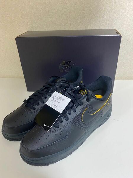 未使用　NIKE AIR FORCE 1 '07 BLACK/UNIVERSITY GOLD