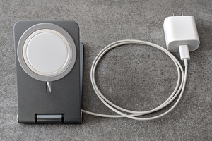 【3点セット】Apple／純正 MagSafe充電器・純正 20W USB-C電源アダプタ・MagSafeスタンド