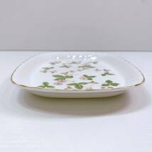 191【中古】WEDGWOOD WILD STRAWBERRY ウェッジウッド ワイルドストロベリー プレート 中皿 洋食器 陶磁器 アンティーク 現状品_画像4