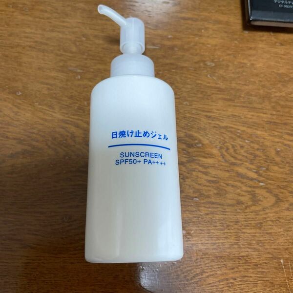 無印良品 日焼け止めジェル SPF50＋ PA＋＋＋＋ 150mL