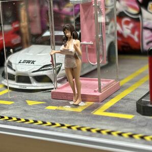 1/64 スケール ジオラマ お風呂上がり エプロン姿 セクシー フィギュア 日本未発売 限定一体 Hot Wheels の画像3