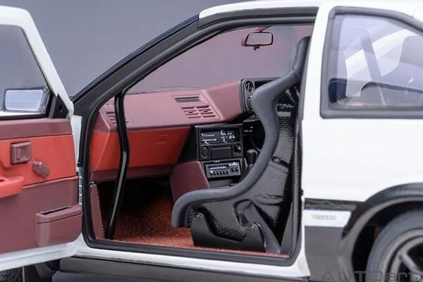AUTOart 1/18　トヨタ スプリンター トレノ （AE86） 『頭文字 D』 ‘プロジェクトD’ ファイナルバージョン