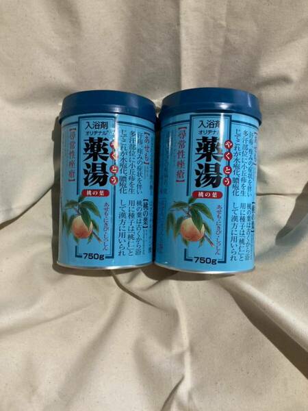 入浴剤 オリヂナル薬湯 桃の葉　缶入 750g 2個セット まとめ売り