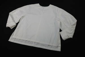 【送900円】　893　UNTITLED　アンタイトル　レディース　スキッパーシャツ　ブラウス　白　2　スリットネック　コットン100％　日本製