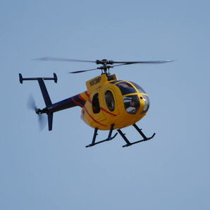HELI ARTIST製 450クラス スケールヘリコプター ヒューズ500 4枚ローター仕様 メカ付きの画像9