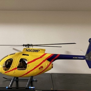 HELI ARTIST製 450クラス スケールヘリコプター ヒューズ500 4枚ローター仕様 メカ付きの画像2