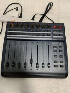 BEHRINGER　MIDI フェーダーコントローラー　BCF2000　音響機器　現状品