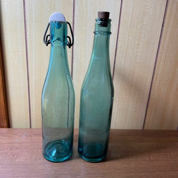 ガラス瓶　ラムネ瓶　2本セット(機械栓・コルク栓) レトロ ガラス アンティーク インテリア 空瓶 瓶 空き瓶 昭和レトロ
