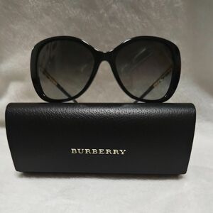 BURBERRY（バーバリー）サングラス/BLK/BLK/レディース/B4238-F 3001/8G