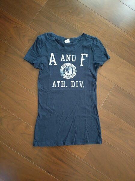 Tシャツ Abercrombie S