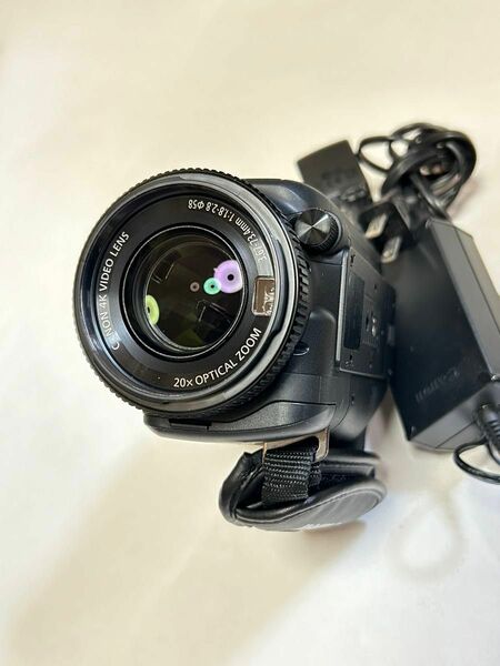 超美品　キヤノン　XA40 4Kビデオカメラ　日本製　19年4月発売商品