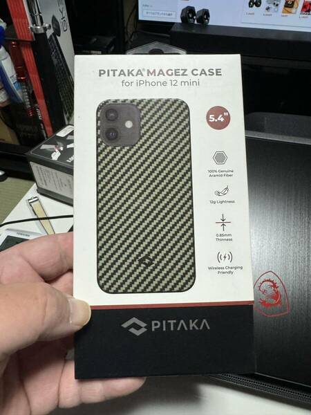 PITAKA MagEZ Case iPhone 12 mini 対応 ケース アラミド繊維製 カーボン風 デザイン ワイヤレス充電対応 （黒黄／ツイル柄）